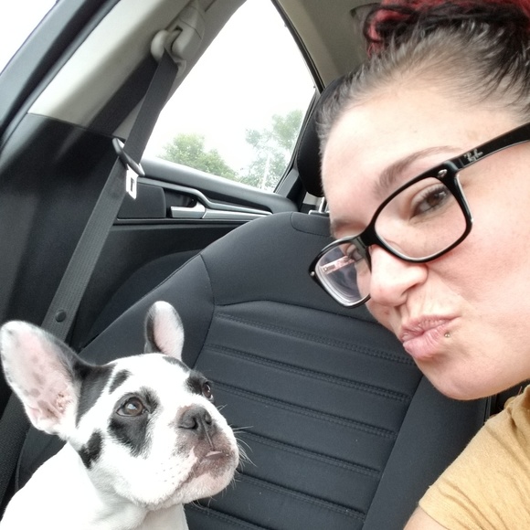 Meet your Posher, Meagan - Picture 5 of 5